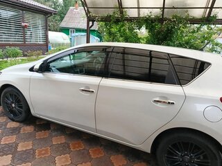2013 Toyota Auris II, белый, 1500000 рублей, вид 4
