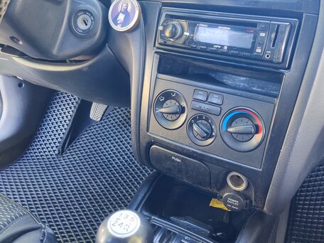 2004 Hyundai Elantra III (XD2) Рестайлинг, серебристый, 300000 рублей, вид 5