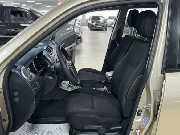 2010 Suzuki Grand Vitara II Рестайлинг, бежевый, 695000 рублей - вид 7