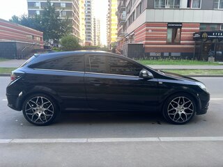 2010 Opel Astra GTC H Рестайлинг, чёрный, 740000 рублей, вид 3