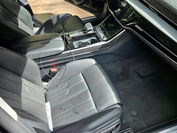 2020 Audi A8 Long 55 TFSI IV (D5), чёрный, 4250000 рублей - вид 13