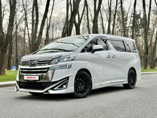 2018 Toyota Vellfire II Рестайлинг, белый, 6200000 рублей, вид 3