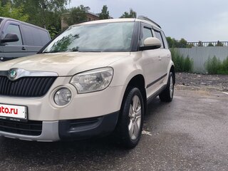 2012 Skoda Yeti I, белый, 999999 рублей, вид 2