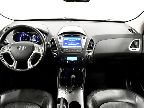 2013 Hyundai ix35 I Рестайлинг, белый, 1520000 рублей - вид 6