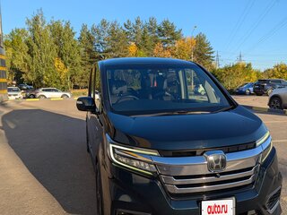 2017 Honda Stepwgn Spada V Рестайлинг, зелёный, 2800000 рублей, вид 3