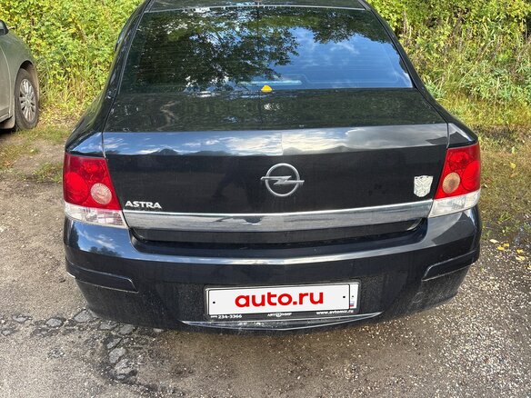 2011 Opel Astra H Рестайлинг, чёрный, 370000 рублей - вид 1