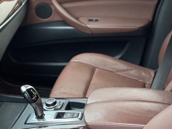 2010 BMW X5 35i II (E70) Рестайлинг, чёрный, 1700000 рублей - вид 15