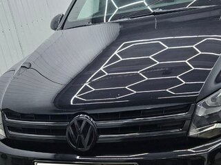 2010 Volkswagen Touareg II, чёрный, 2100000 рублей, вид 1