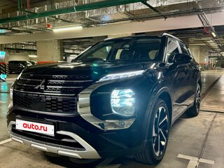 2024 Mitsubishi Outlander IV, чёрный, 4600000 рублей, вид 2
