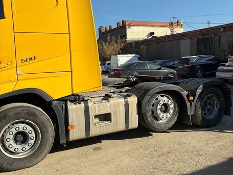 2020 Volvo FH, жёлтый, 12500000 рублей, вид 4