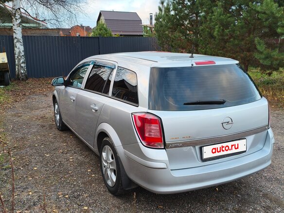 2011 Opel Astra H Рестайлинг, серебристый, 600000 рублей - вид 10