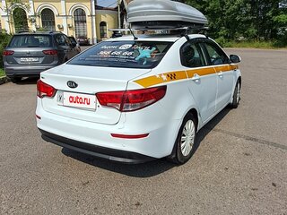 2016 Kia Rio III Рестайлинг, белый, 350000 рублей, вид 5