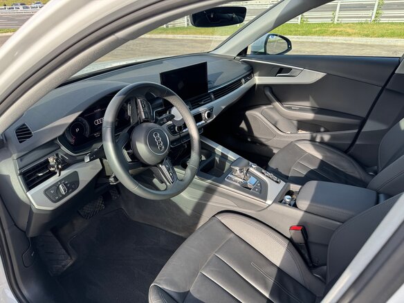 2020 Audi A4 40 TFSI V (B9) Рестайлинг, белый - вид 26