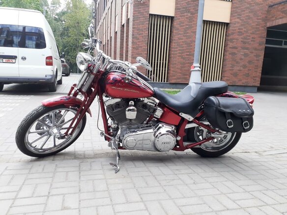 2007 Harley-Davidson CVO, красный - вид 3