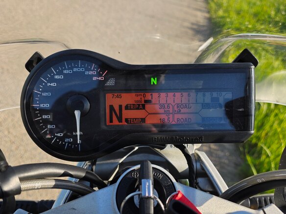 2017 BMW R 1200 R, красный, 888000 рублей - вид 8