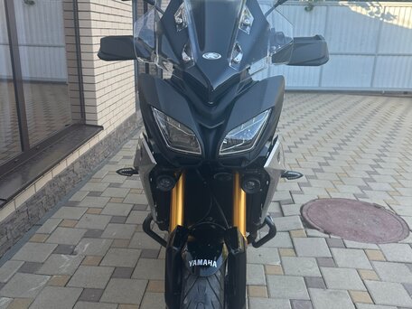 2018 Yamaha MT-09 Tracer (FJ-09), серебристый, 850000 рублей, вид 1