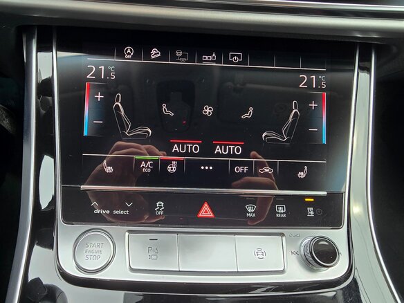 2019 Audi Q7 45 TDI II (4M) Рестайлинг, синий, 6650000 рублей - вид 15