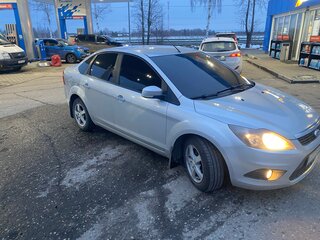 2009 Ford Focus II Рестайлинг, серебристый, 560000 рублей, вид 4