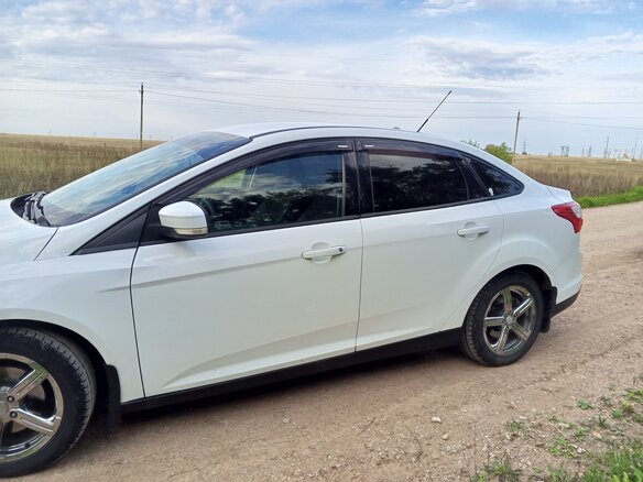 2011 Ford Focus III, белый, 600000 рублей - вид 5