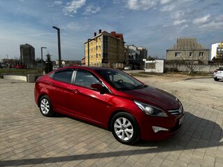 2016 Hyundai Solaris I Рестайлинг, красный, 1400000 рублей, вид 5