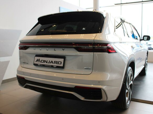 2026 Geely Monjaro I Рестайлинг, белый - вид 28