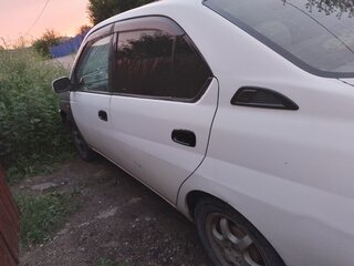 1998 Toyota Prius I (XW10), белый, 300000 рублей, вид 4