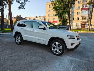 2013 Jeep Grand Cherokee IV (WK2) Рестайлинг, белый, 1850000 рублей, вид 4