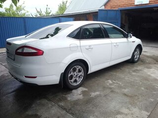 2010 Ford Mondeo IV, белый, 750000 рублей, вид 3