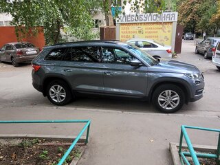 2021 Skoda Kodiaq I, серый, 3000000 рублей, вид 4