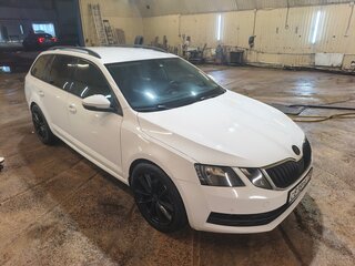 2018 Skoda Octavia III (A7) Рестайлинг, белый, 1850000 рублей, вид 2
