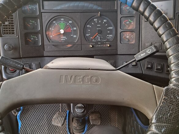 2008 МАЗ 5440, синий, 1999999 рублей - вид 9