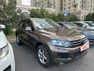 2012 Volkswagen Touareg II, коричневый, 1700000 рублей, вид 1