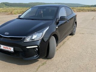 2020 Kia Rio IV, чёрный, 1600000 рублей, вид 1
