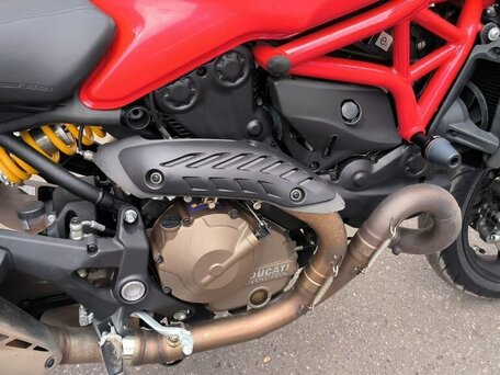 2015 Ducati Monster 821, красный, 600000 рублей, вид 3