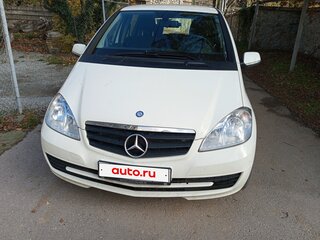 2011 Mercedes-Benz A-Класс 180 II (W169) Рестайлинг, белый, 900000 рублей, вид 1