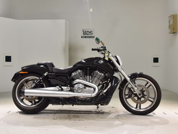 2010 Harley-Davidson V-Rod Muscle, чёрный, 1350000 рублей