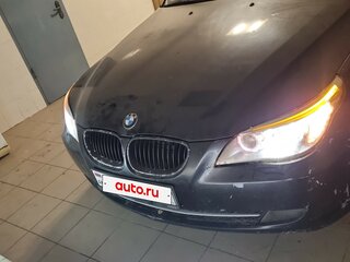 2008 BMW 5 серии 528i V (E60/E61) Рестайлинг, чёрный, 850000 рублей, вид 2