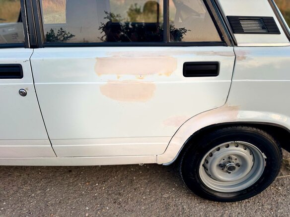 2008 Lada (ВАЗ) 2107, белый, 200000 рублей - вид 24