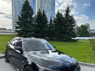 2008 BMW 5 серии 530xi V (E60/E61) Рестайлинг, чёрный, 1800000 рублей, вид 4