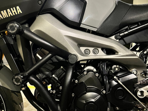 2014 Yamaha MT-09 (FZ-09), серый, 740000 рублей - вид 6