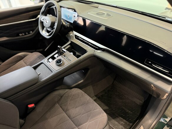 2026 Geely Monjaro I, чёрный - вид 11