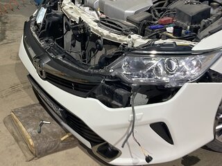 2016 Toyota Camry VII (XV50) Рестайлинг, белый, 2350000 рублей, вид 4