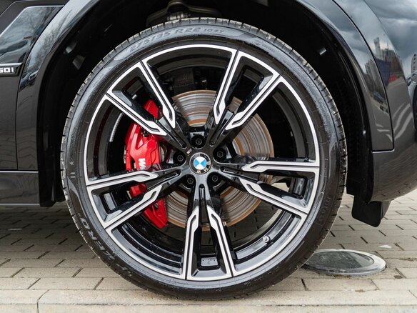 2024 BMW X6 M60i III (G06) Рестайлинг, чёрный - вид 5