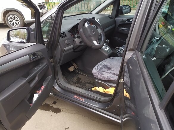 2012 Opel Zafira B Рестайлинг, серый, 670000 рублей - вид 3