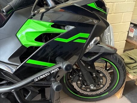 2020 Kawasaki Ninja 400, зелёный, 680000 рублей, вид 2