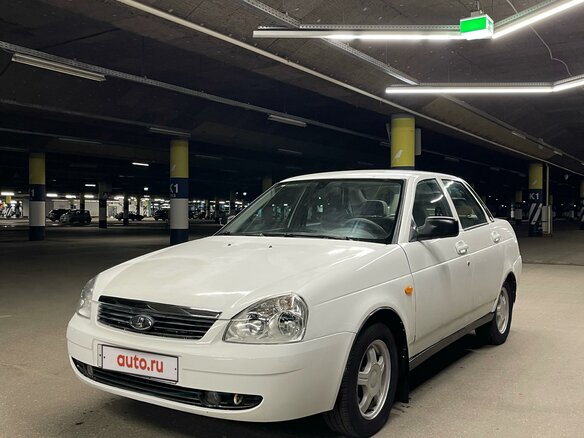2010 Lada (ВАЗ) Priora I, белый, 290000 рублей