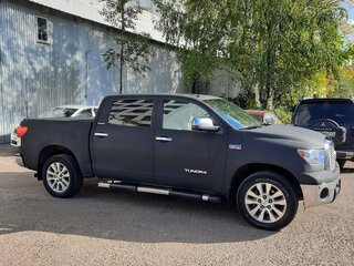 2011 Toyota Tundra CrewMax II, чёрный, 4000000 рублей, вид 3