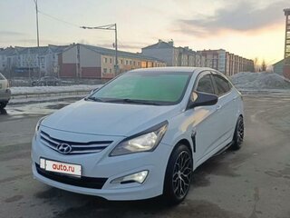 2015 Hyundai Solaris I Рестайлинг, белый, 1100000 рублей, вид 1