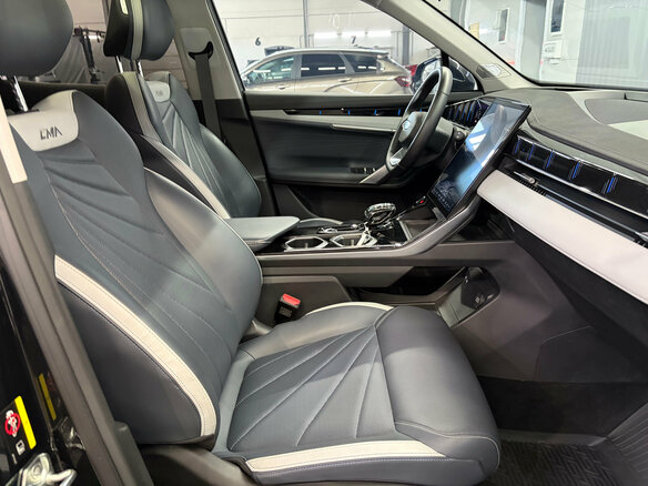 2024 Geely Atlas II, чёрный, 2677000 рублей - вид 14