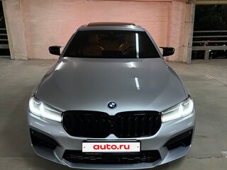 2020 BMW 5 серии 530i xDrive VII (G30/G31/G38) Рестайлинг, серебристый, 4050000 рублей, вид 2